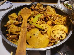 干锅牛蛙-蛙蛙叫干锅年代(簋街总店)