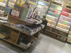 -雨丝书店(综合商业楼店)