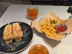 -静香HOUSE·全时段融合餐厅(七星欢乐颂店)