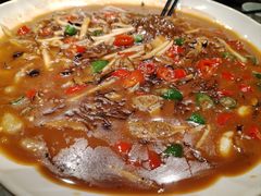 -头上红煨盐鸡·非遗院子餐厅
