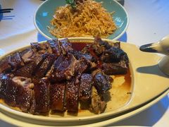 -八府香鸭·啫啫煲(华山路店)