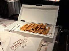 -弦月窗LUNETTE BY AMANDA(复兴路店)