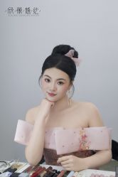 -欣薇婚纱(新源乐汇城店)