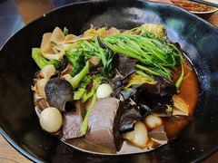 -万记麻辣烫国展总店
