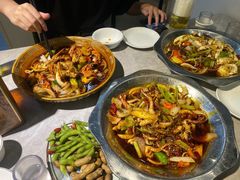 -休记光头香辣蟹干锅店(衣冠庙店)