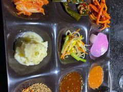 -烤路里·韩国品质自助烤肉(石路天虹4号店)