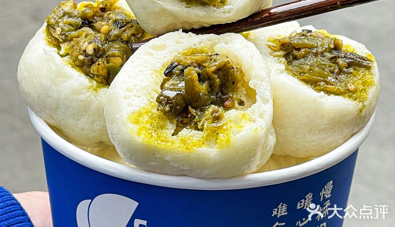 每天早起！就是为了这一口烧椒和牛小笼包！