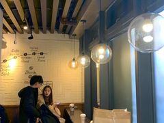 -星巴克(西藏路店)