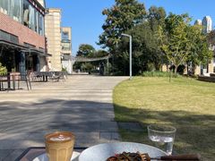 -三勾JJJ Burger&Coffee(梅溪湖店)