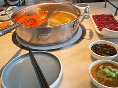 -左庭右院鲜牛肉火锅(浦江欢乐颂店)