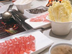 -海底捞火锅鲜切牛肉主题店(长寿路店)