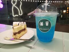 -有猫主题·治愈系猫咖(曾厝垵店)