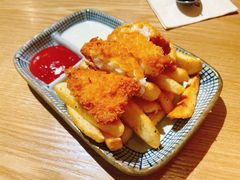 英式炸鱼配宽薯-HELLO 27 意面·沙拉·帕尼尼