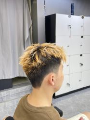 -藤野造型烫发染发