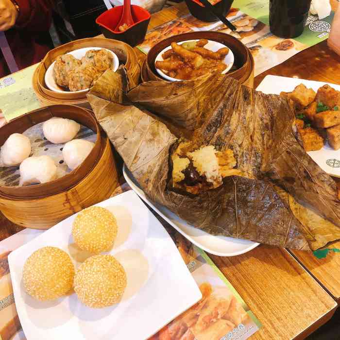 添好运(深水埗店)-"在餐厅呢,就有点像港式茶餐厅的样子,有很.