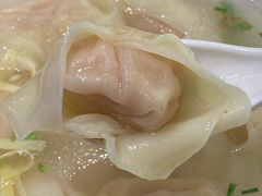刀鱼馄饨-老半斋(福州路店)