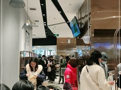 等位区-奈雪的茶(石家庄万象城店)