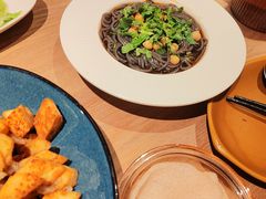-耶里夏丽·新疆菜·28年喀什老馆(田林东路店)
