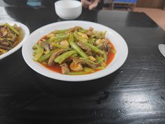 -曾氏肥肠馆(凯瑞雅居店)