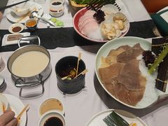 -红鼎豆捞·专注品质海鲜20年(宝丰路店)