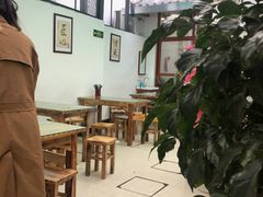 大堂-再回首鸡肉米线(人民路一店)