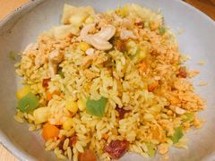 大叻经典菠萝海鲜炒饭-米纸越南小馆(金鹰世界店)