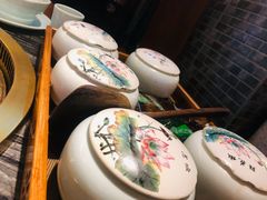 现场炒制锅底-匠岳·王宝器麻椒鱼(全国总店)
