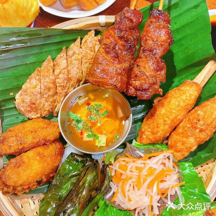 来北京路必打卡的新加坡料理|肥豚肉骨茶