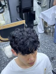 -藤野造型专业烫染接发