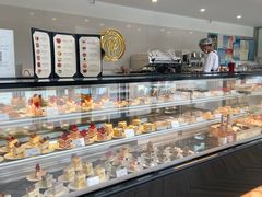面包甜点陈列柜-PETIT PARIS 小巴黎(凯德1818店)