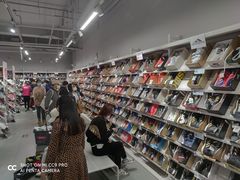 -唯品会(北京国瑞城店)