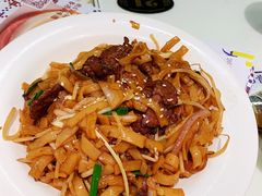 -新大咀港式茶餐厅(宝山万达店)