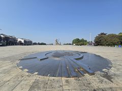 -巴陵广场