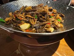 -雀舞云南菜(天津天河城购物中心店)