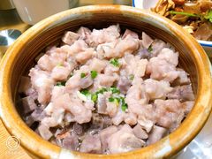 香芋蒸排骨-费大厨辣椒炒肉(万家丽一店)