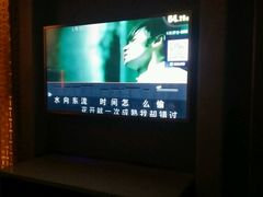 -唛客疯量贩式KTV(金飞达广场店)
