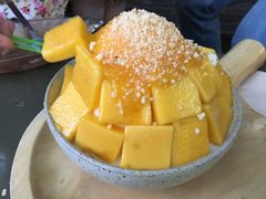 -莓园冰淇淋店