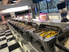 自助取餐区-梦航彩虹之约自助餐厅(华府天地店)