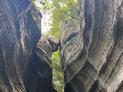 -梭布垭石林景区