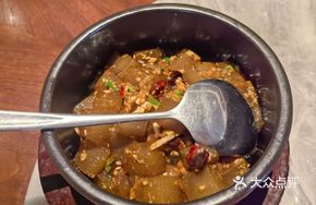 Braised Pork Stone Pot Cold Noodles