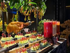 -雍容荟帝王蟹活龙虾展台自助(IFS黑金店)