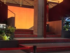 -肥肥虾庄·金牌油焖大虾(杨园滨江时代walk店)