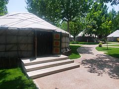 -九十九顶毡房(阜石路店)