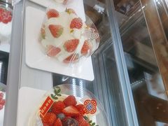 -花花卷卷·鲜食蛋糕(静安久光百货店)