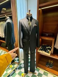 -优刻西服西装定制(金轮国际广场店)