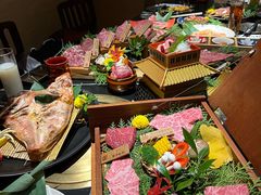 -山川小町·极番烧肉(新地假日广场店)
