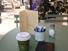 -伯肯黑德角名品折扣购物中心