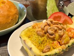 菠萝海鲜炒饭-mango tree芒果树泰国餐厅(青岛万象城店)