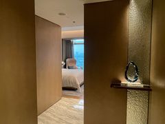-深圳国际会展中心希尔顿酒店(前海华发冰雪世界店)