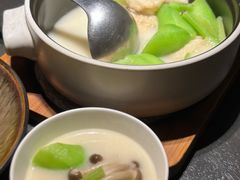 鲜鱼汤胜瓜煮鱼腐-晶采轩(万象天地店)